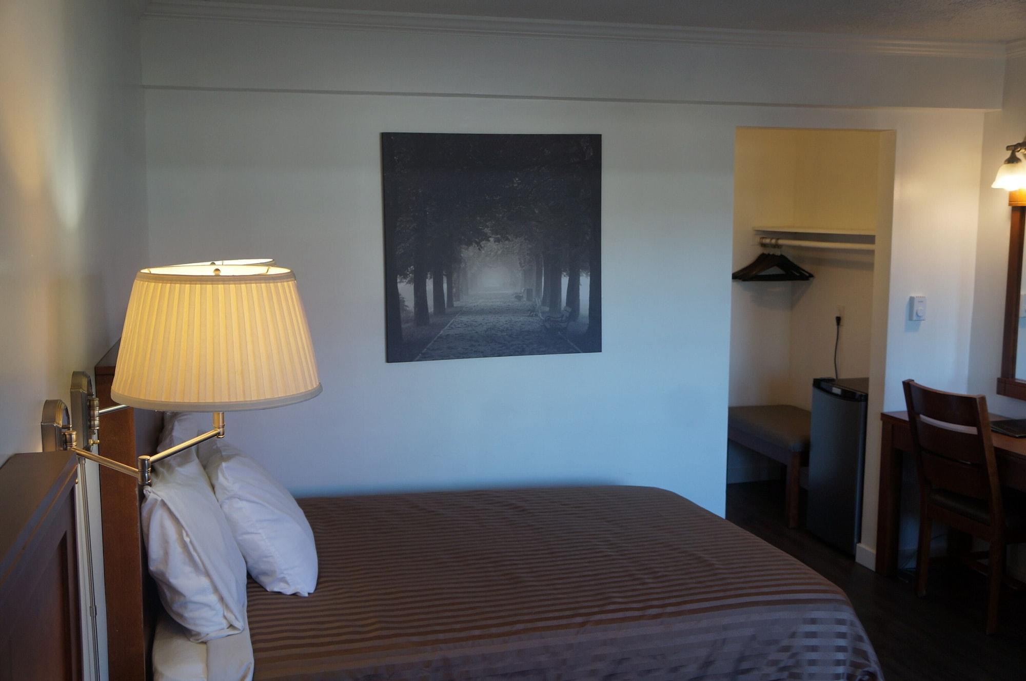 Westward Inn & Suites Langley Esterno foto
