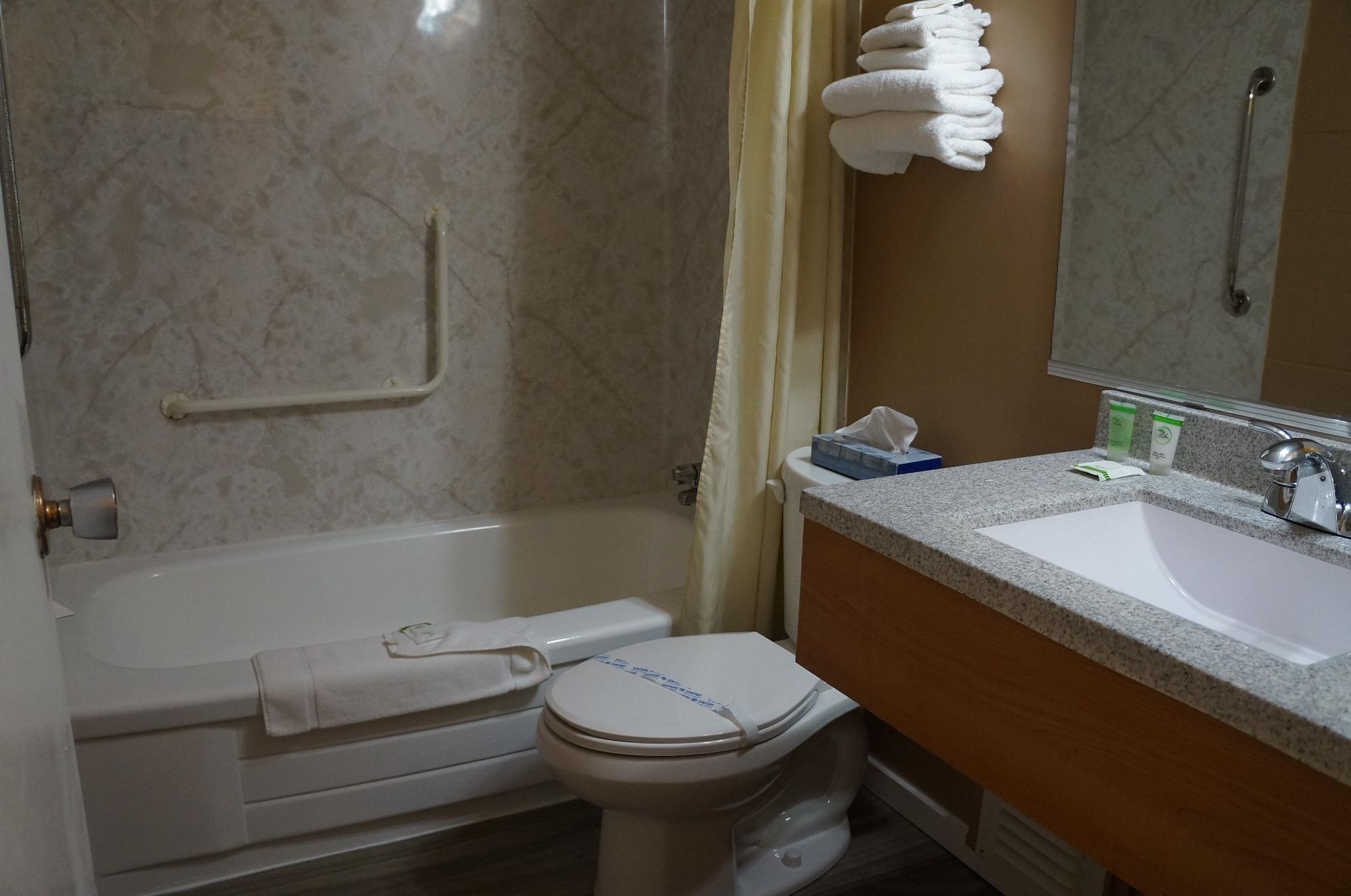 Westward Inn & Suites Langley Esterno foto