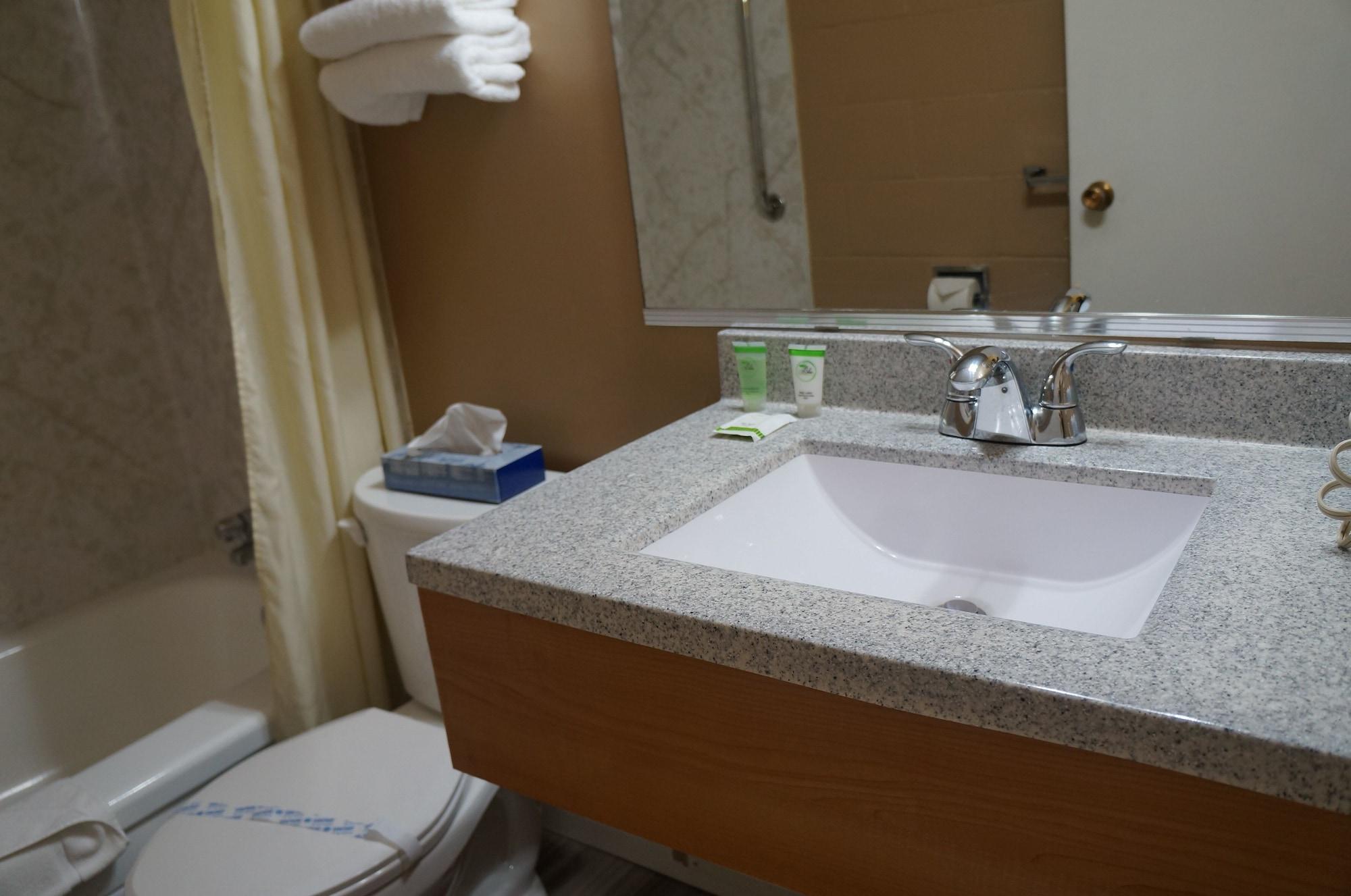 Westward Inn & Suites Langley Esterno foto