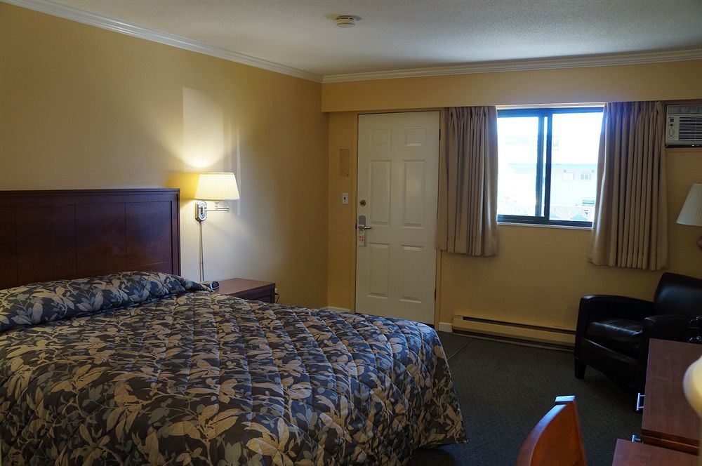 Westward Inn & Suites Langley Esterno foto