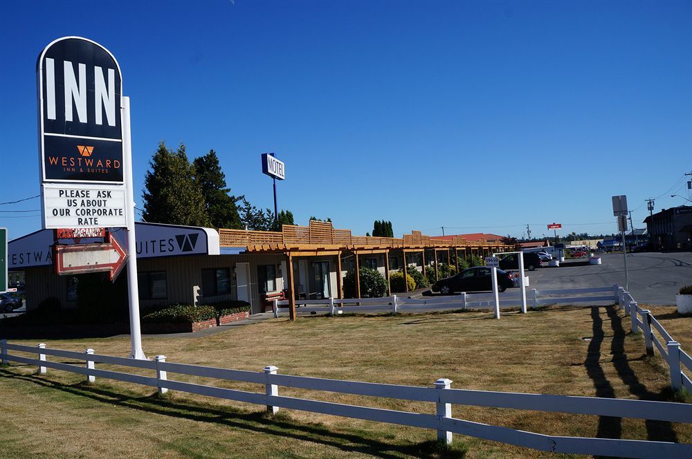 Westward Inn & Suites Langley Esterno foto