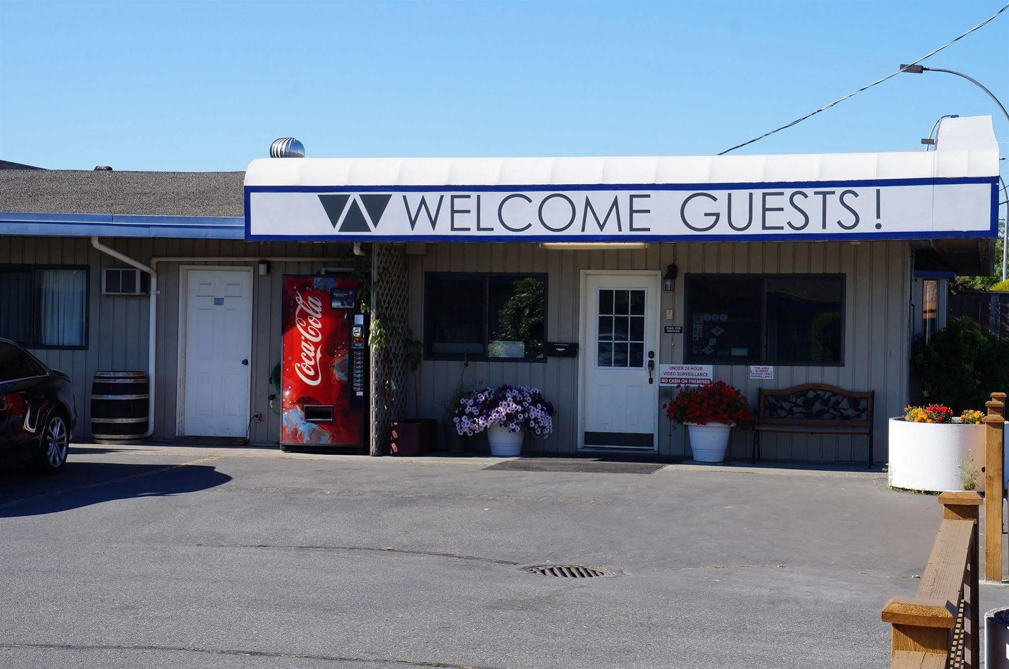 Westward Inn & Suites Langley Esterno foto