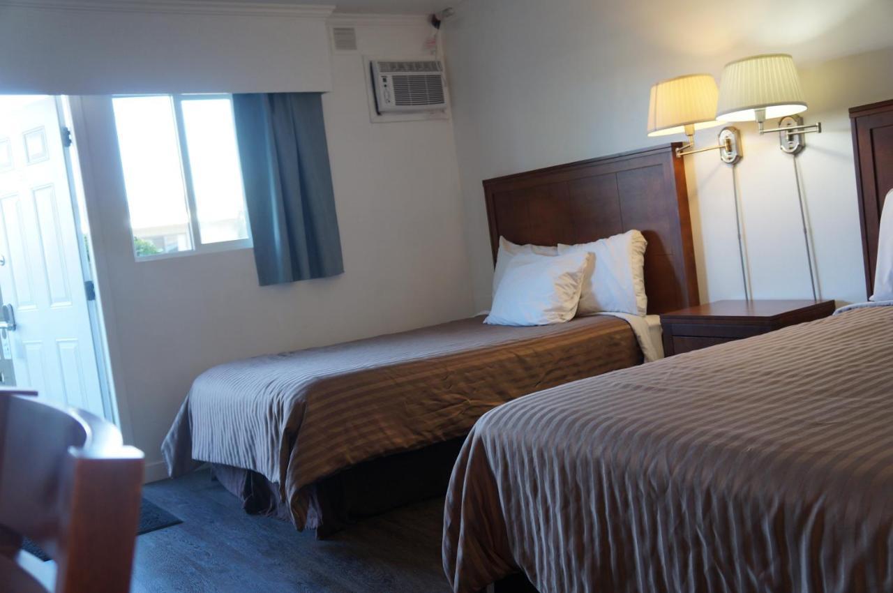 Westward Inn & Suites Langley Esterno foto